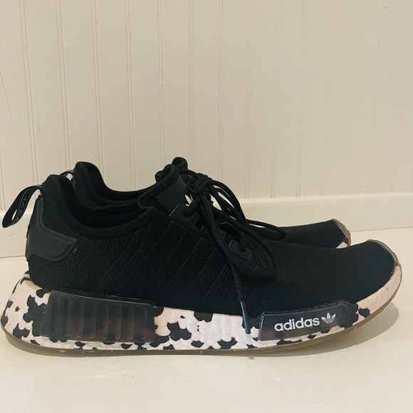 Adidas Cow-print NMD R1 CORE BLACK/CORE BLACK/CLOUD WHITE - Picture 3 of 4